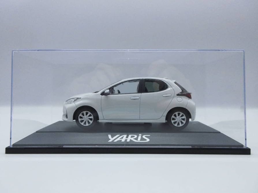 非売品　ミニカー トヨタ ヤリス YARIS カラーサンプル Amazon | 1/30 トヨタ 新型ヤリス YARIS 非売品 カラーサンプル